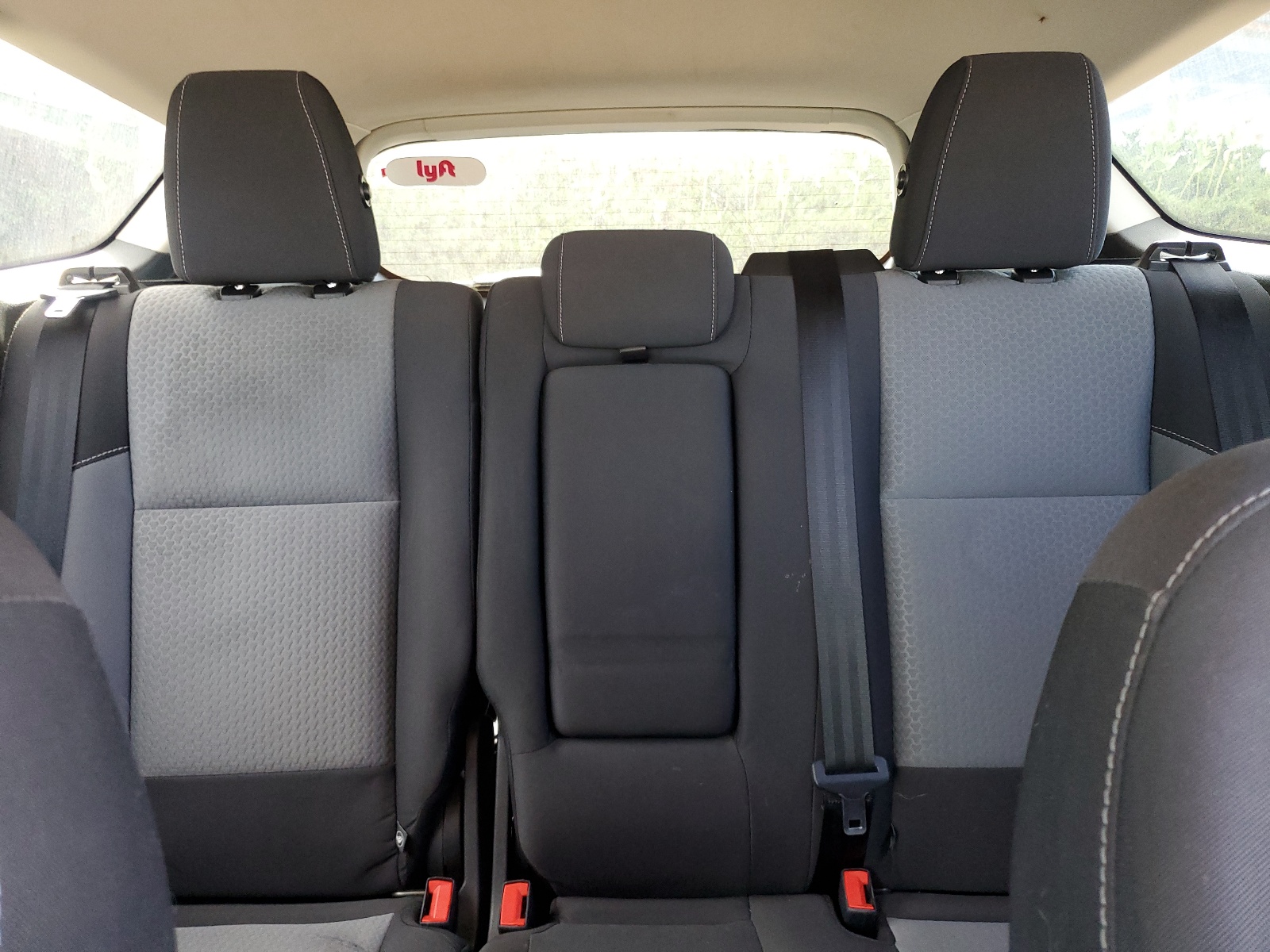 1FMCU0GD7JUA97987 2018 Ford Escape Se