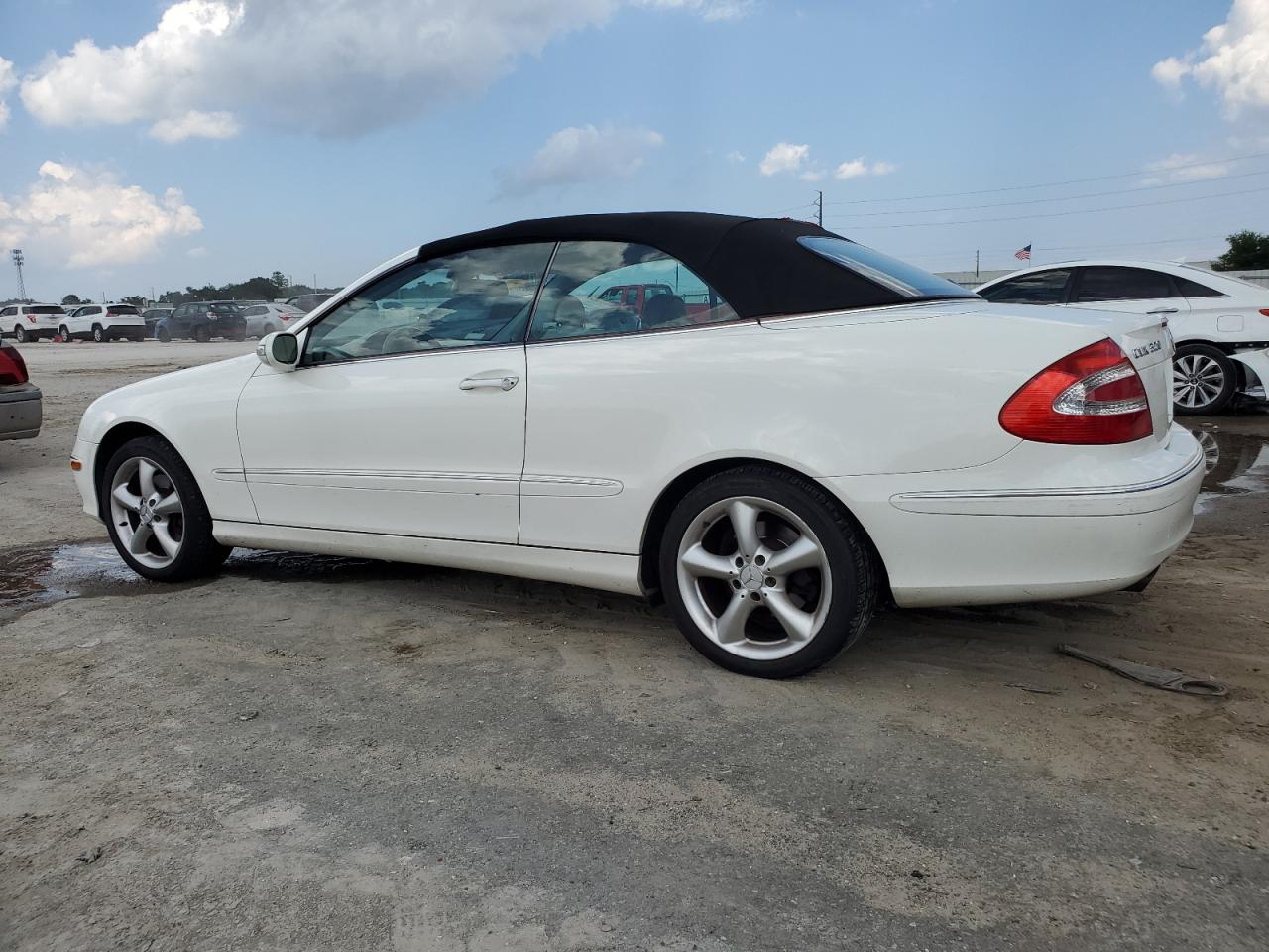 2005 Mercedes-Benz Clk 320 VIN: WDBTK65J75F134809 Lot: 68047704