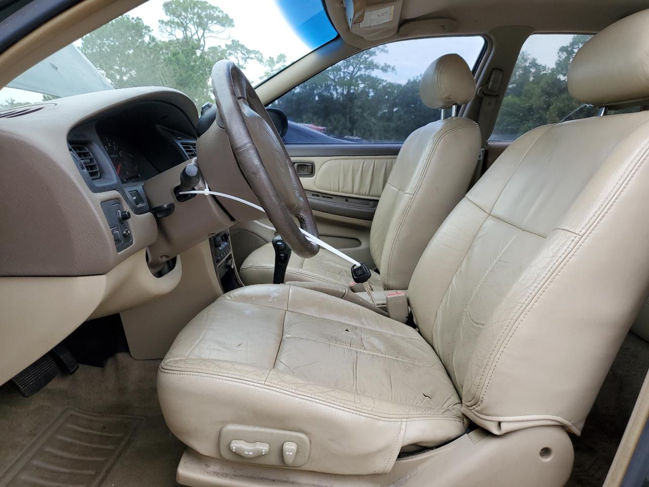 2000 Nissan Altima Xe VIN: 1N4DL01A1YC106392 Lot: 66407404