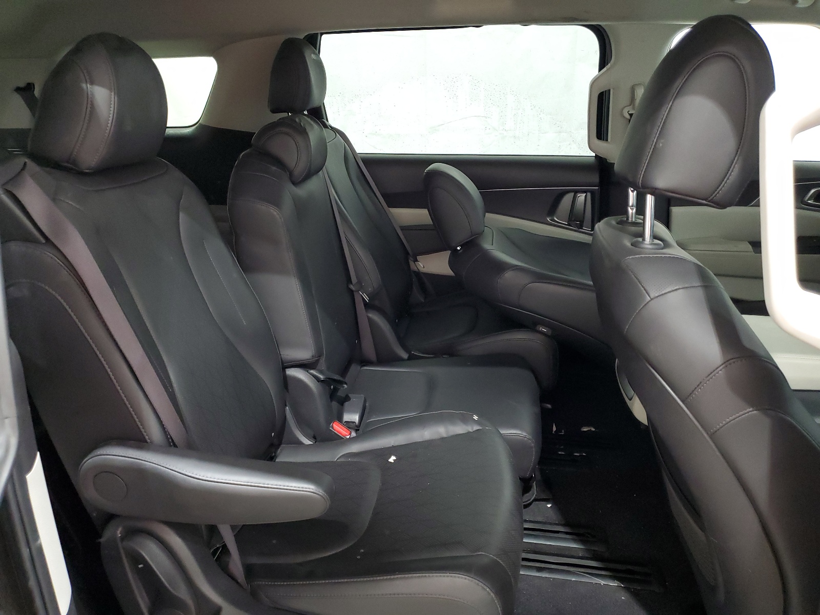 KNDNB4H39P6253816 2023 Kia Carnival Lx