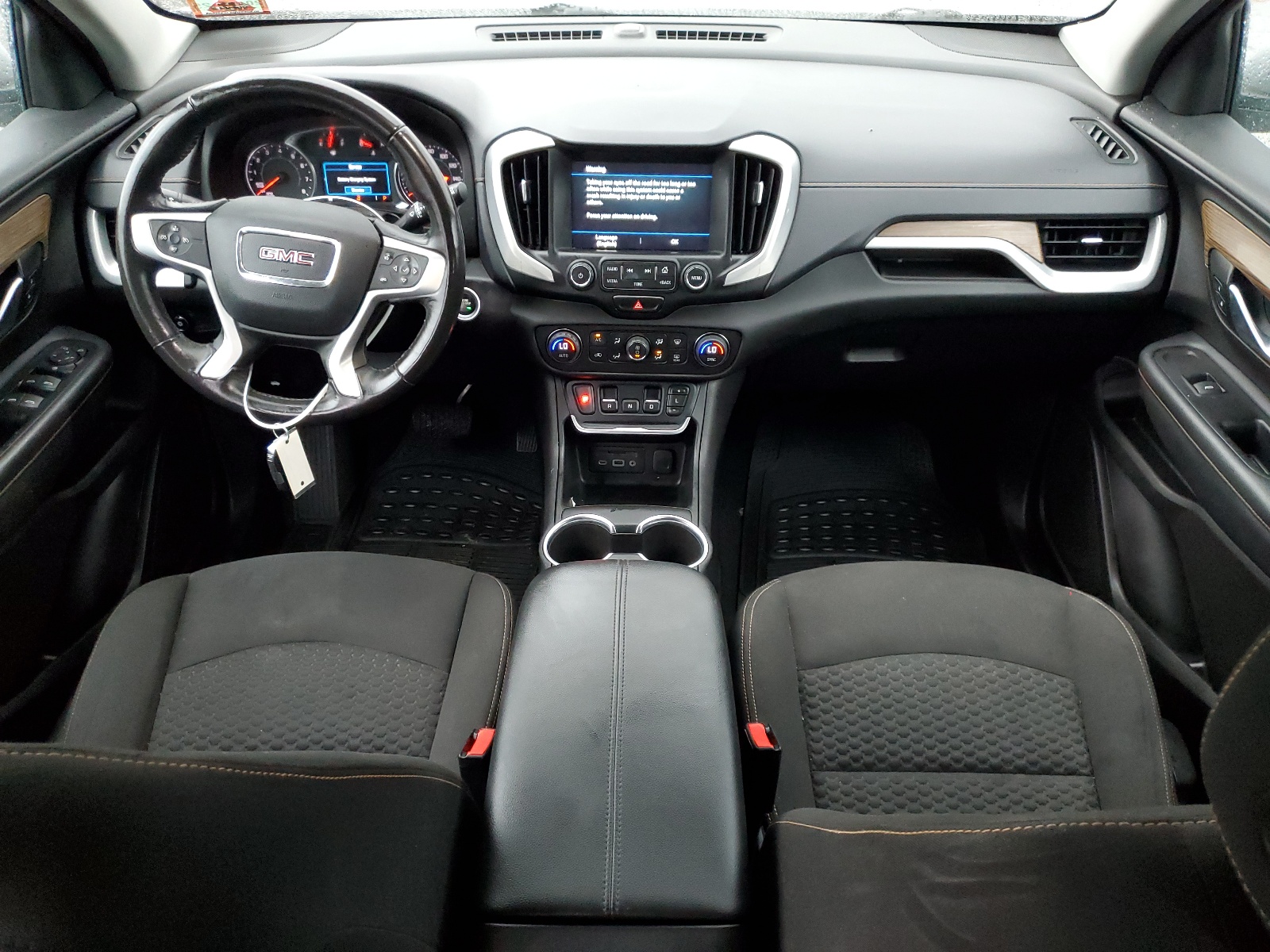 3GKALTEV9JL215077 2018 GMC Terrain Sle