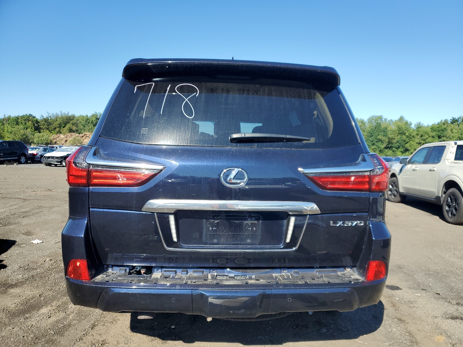 JTJHY7AX5J4254391 2018 Lexus Lx 570