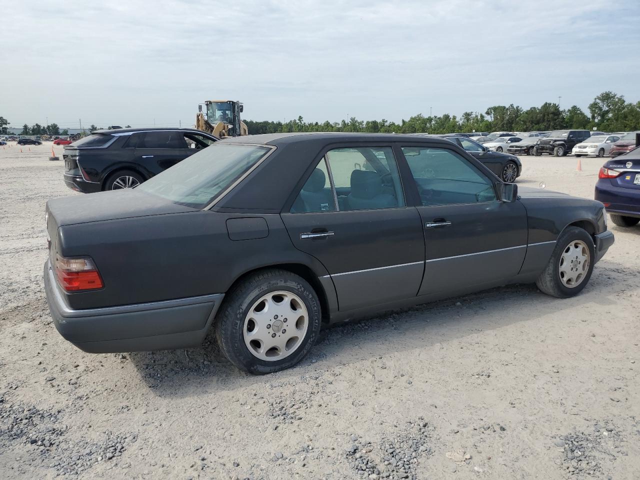 1994 Mercedes-Benz E 320 VIN: WDBEA32E6RC050554 Lot: 67396604