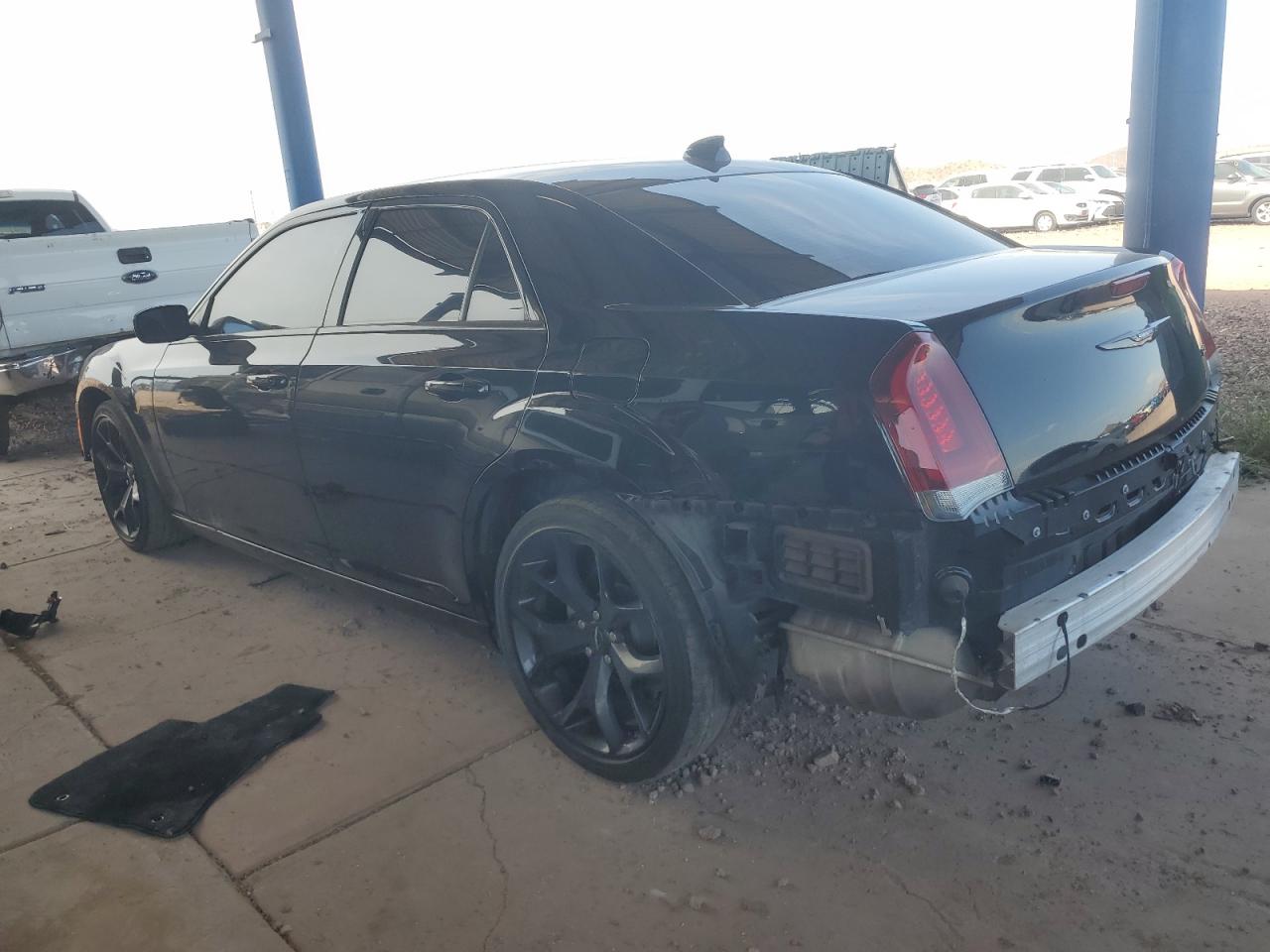 2022 Chrysler 300 Touring VIN: 2C3CCAAG6NH111990 Lot: 65829394