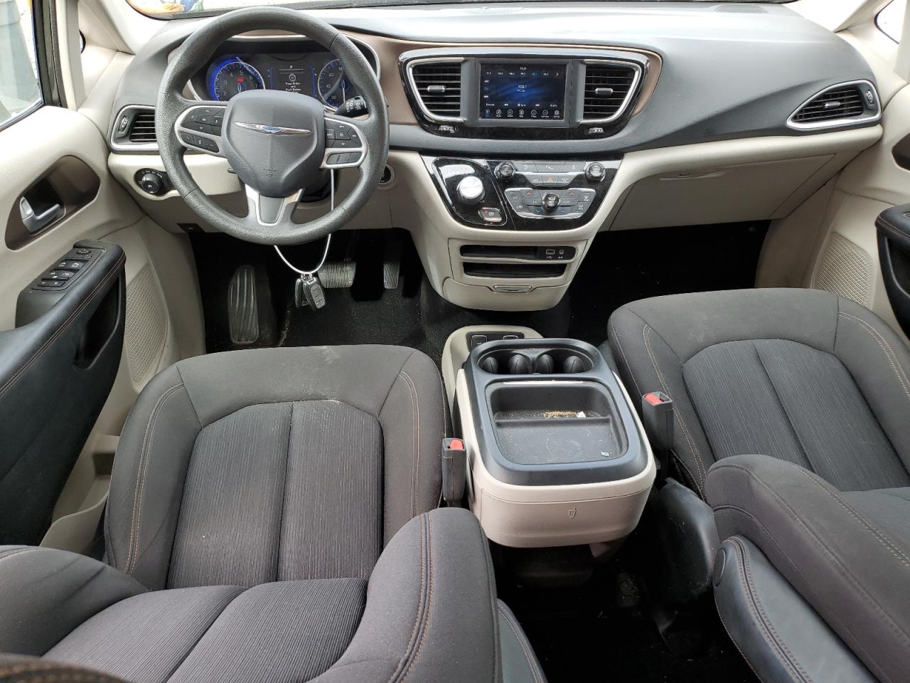 2018 Chrysler Pacifica Touring Plus VIN: 2C4RC1FG4JR132985 Lot: 69272314