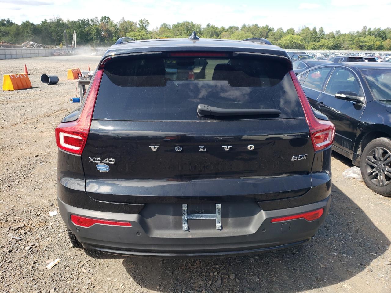 2024 Volvo Xc40 Plus VIN: YV4L12UL0R2214012 Lot: 67975274