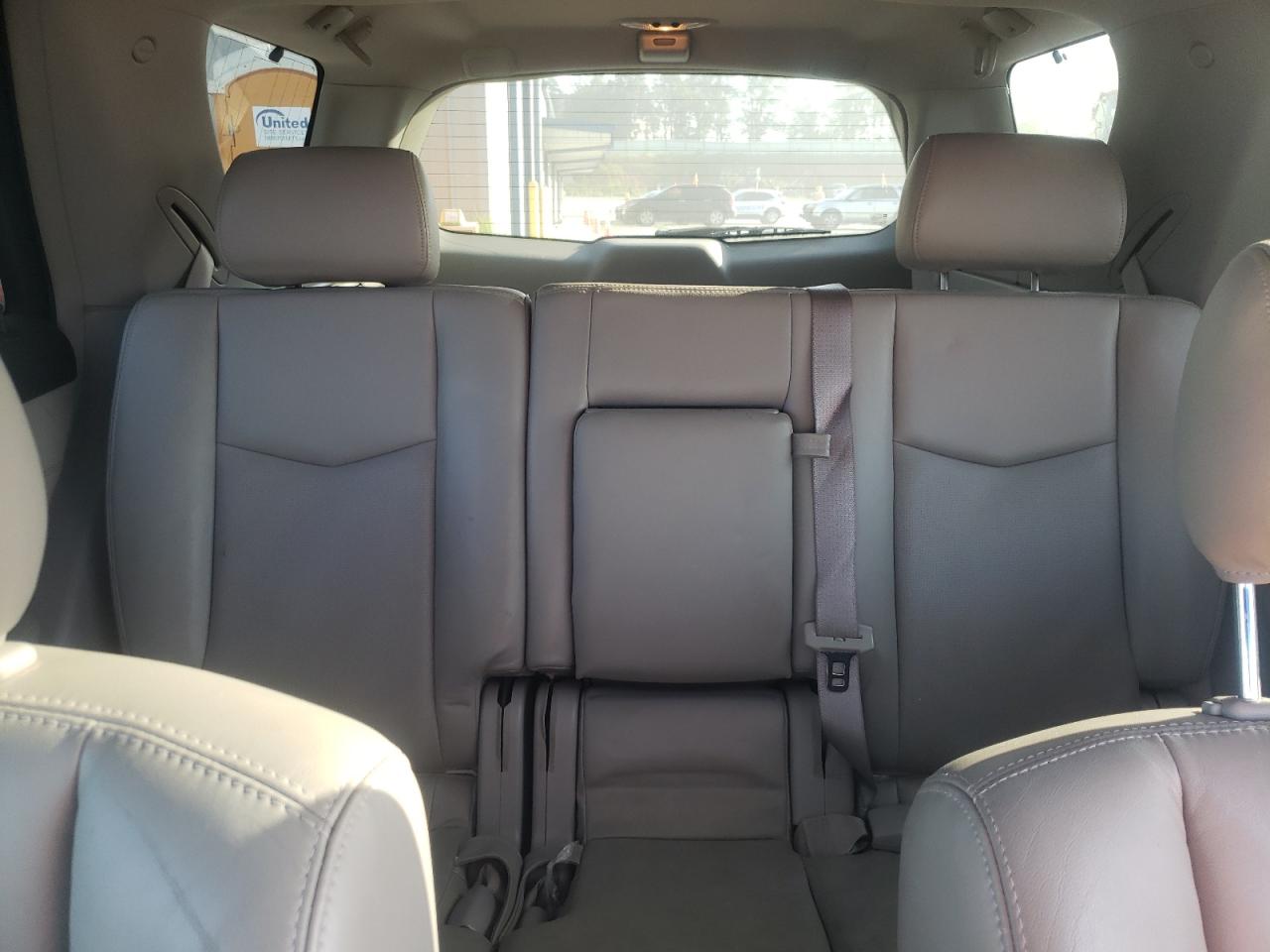 2008 Cadillac SRX - Image 10