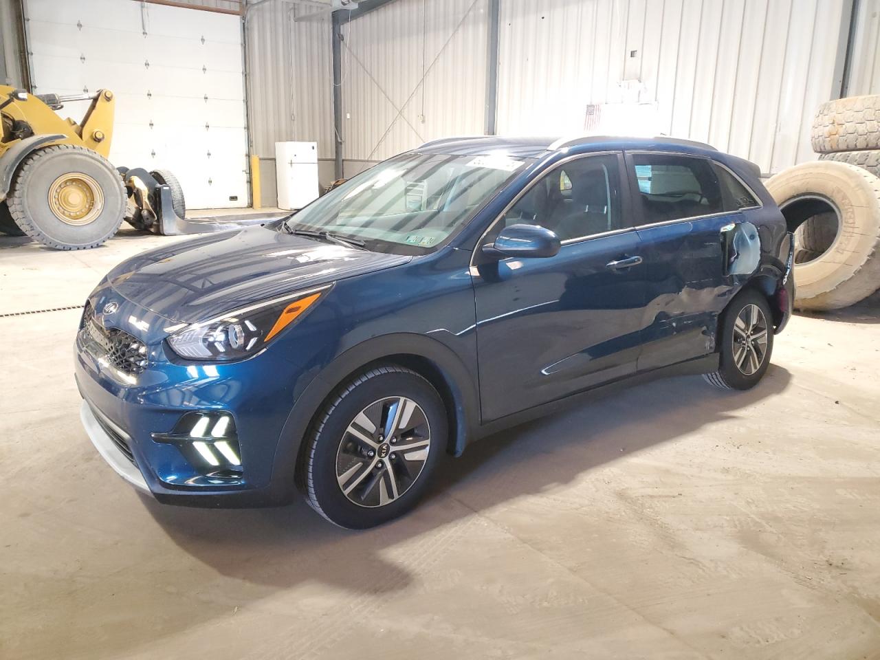 KNDCB3LC0M5488048 Kia Niro LX