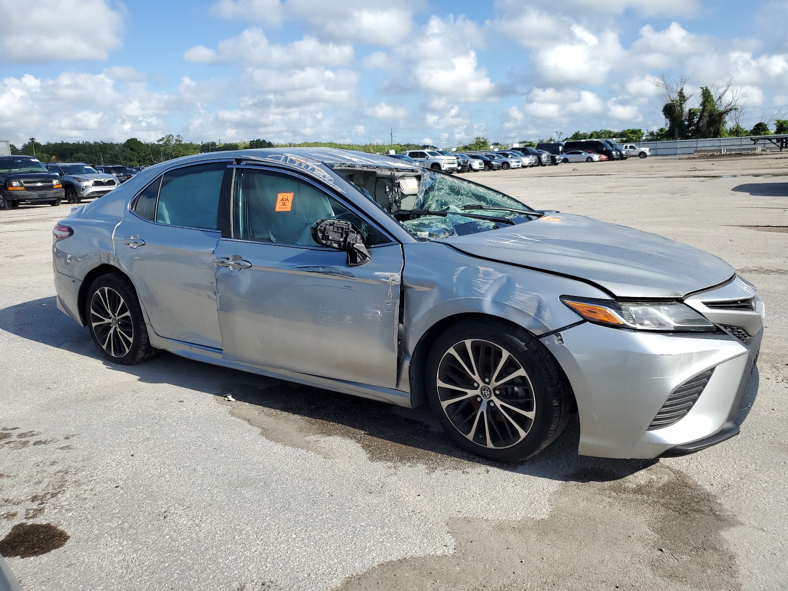 2018 Toyota Camry L vin: 4T1B11HK5JU026116