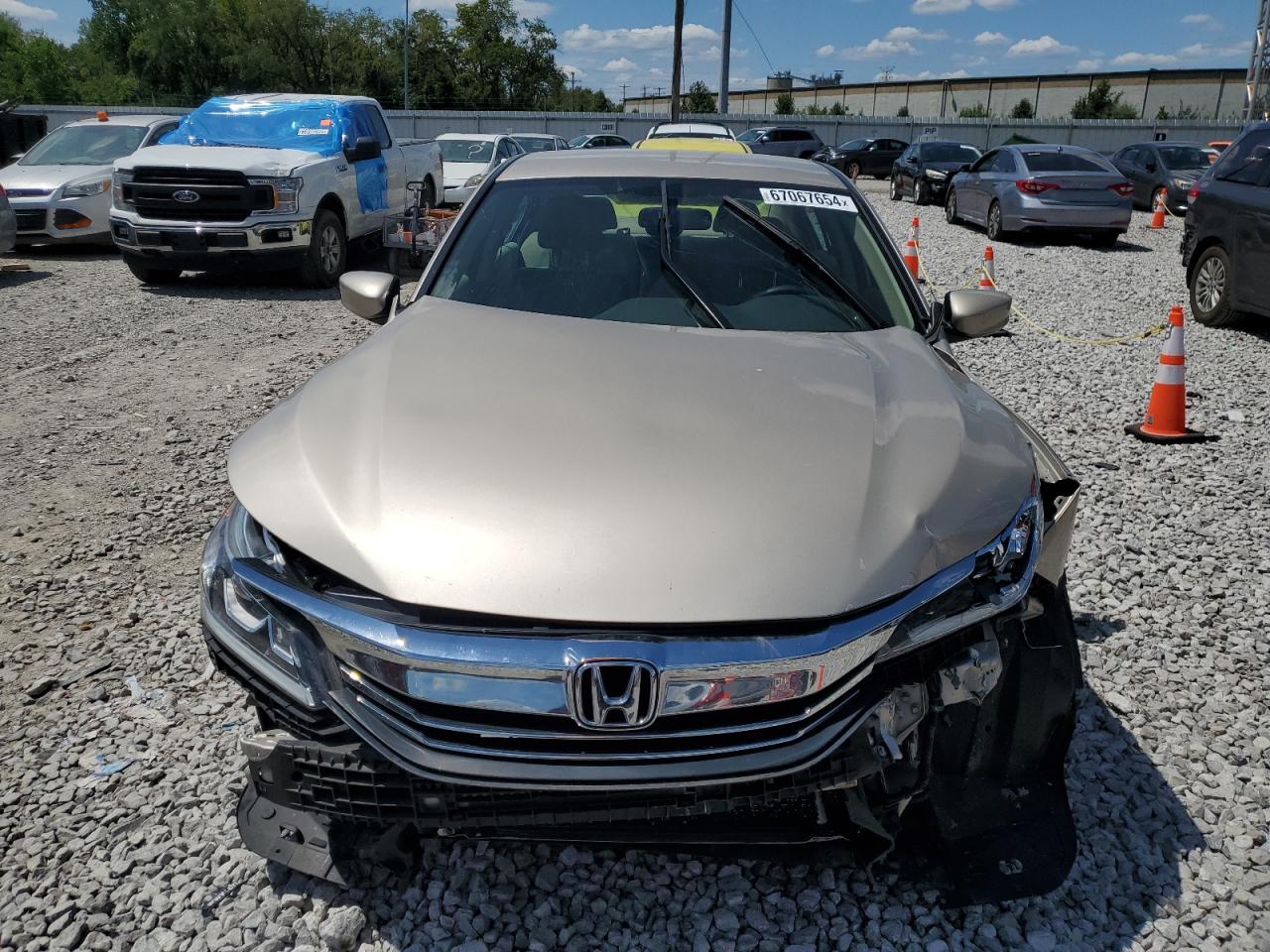 2017 Honda Accord Lx VIN: 1HGCR2F33HA132600 Lot: 67067654