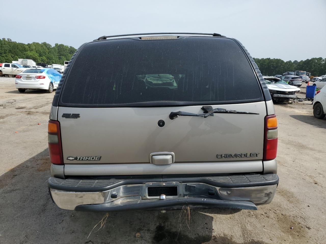 2002 Chevrolet Tahoe C1500 VIN: 1GNEC13Z12R171875 Lot: 65946974