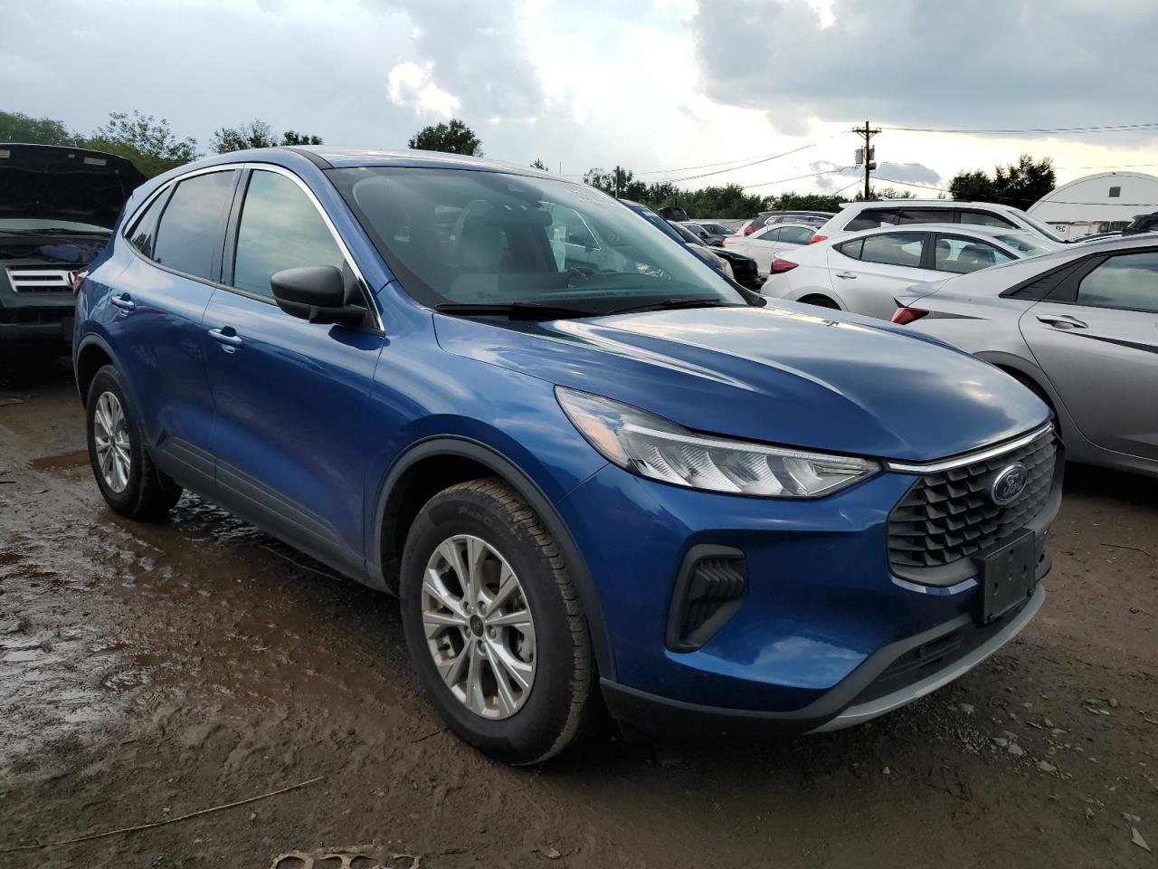 2023 Ford Escape - Image 4