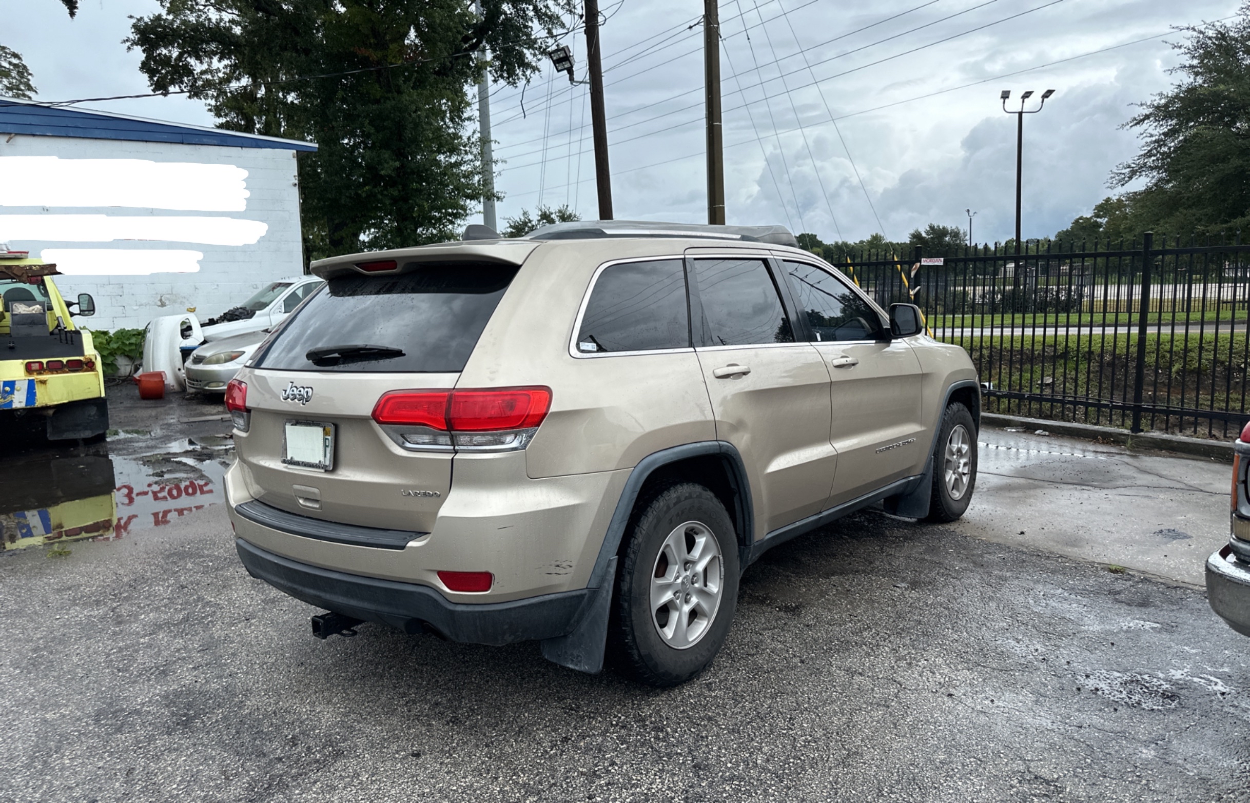 2014 Jeep Grand Cherokee Laredo vin: 1C4RJEAG8EC417739