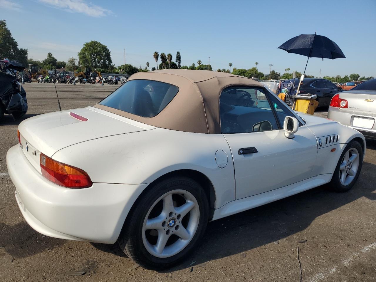 1998 BMW Z3 2.8 VIN: 4USCJ3327WLB63130 Lot: 66229954