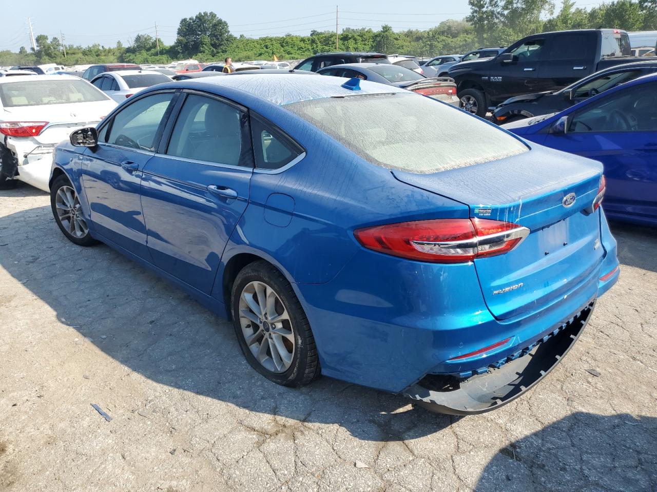 2019 Ford Fusion - Image 2