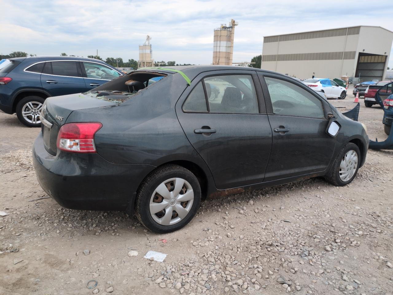 2009 Toyota Yaris - Image 3
