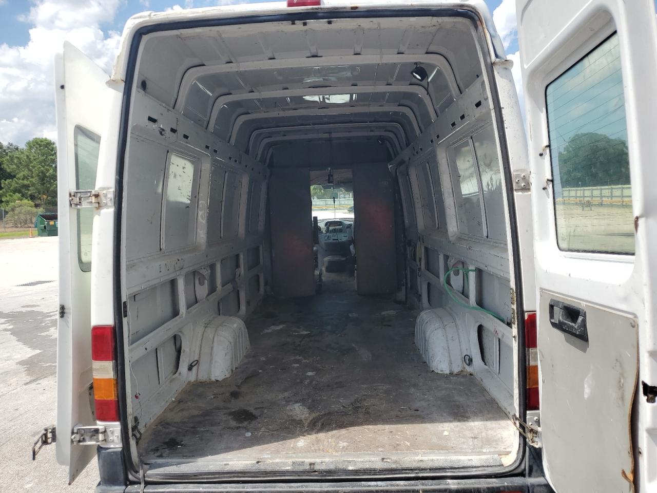 2005 Dodge Sprinter 2500 VIN: WD0PD744X55786142 Lot: 66946444