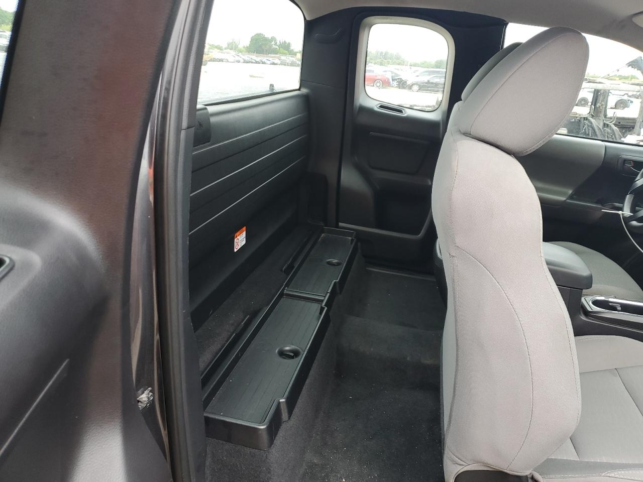 2018 Toyota Tacoma Access Cab VIN: 5TFSX5EN9JX063385 Lot: 67690704