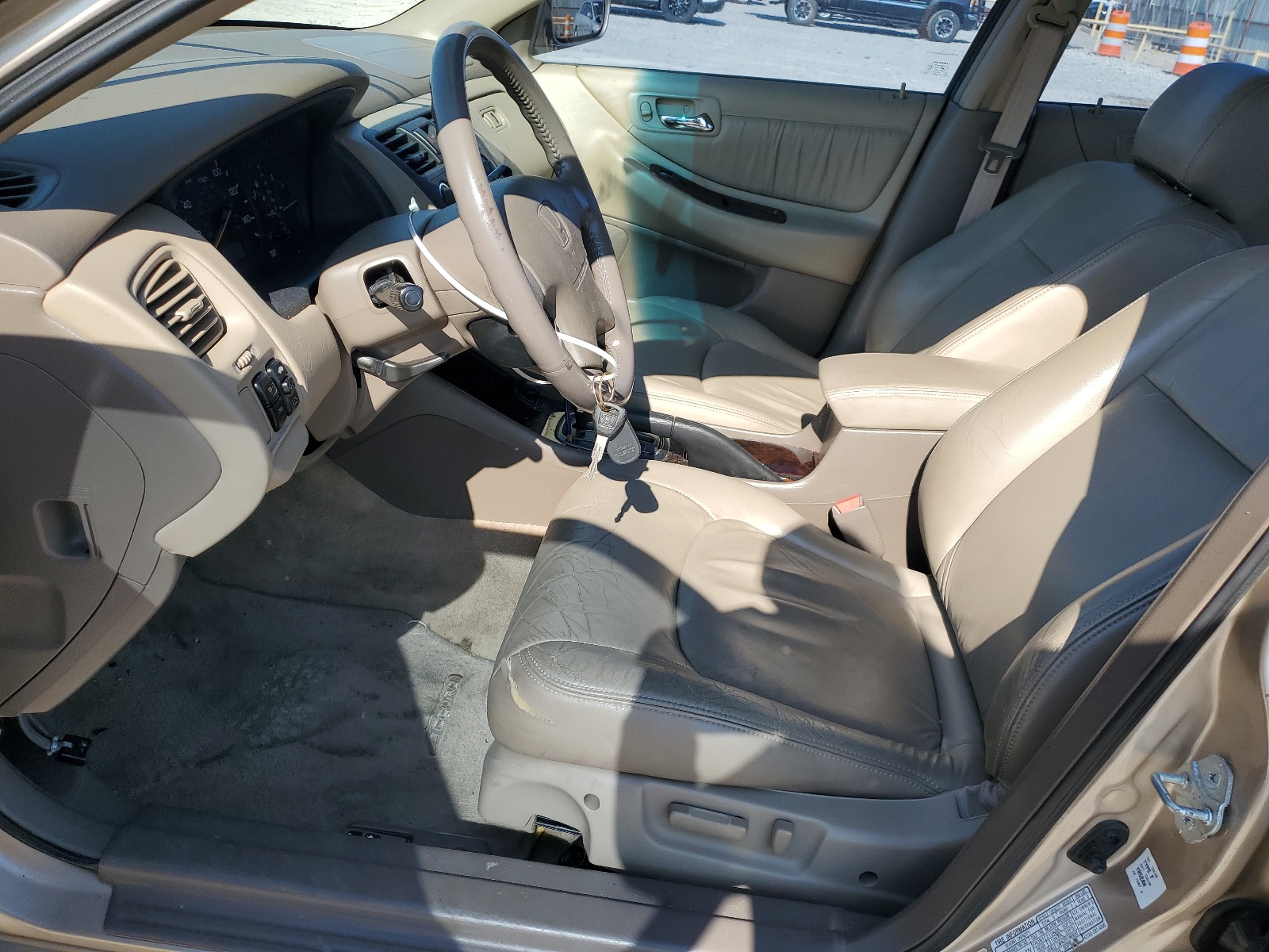 1HGCG16511A046144 2001 Honda Accord Ex