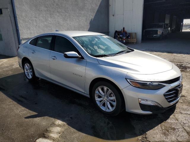 1G1ZD5ST2NF127071 Chevrolet Malibu LT 4