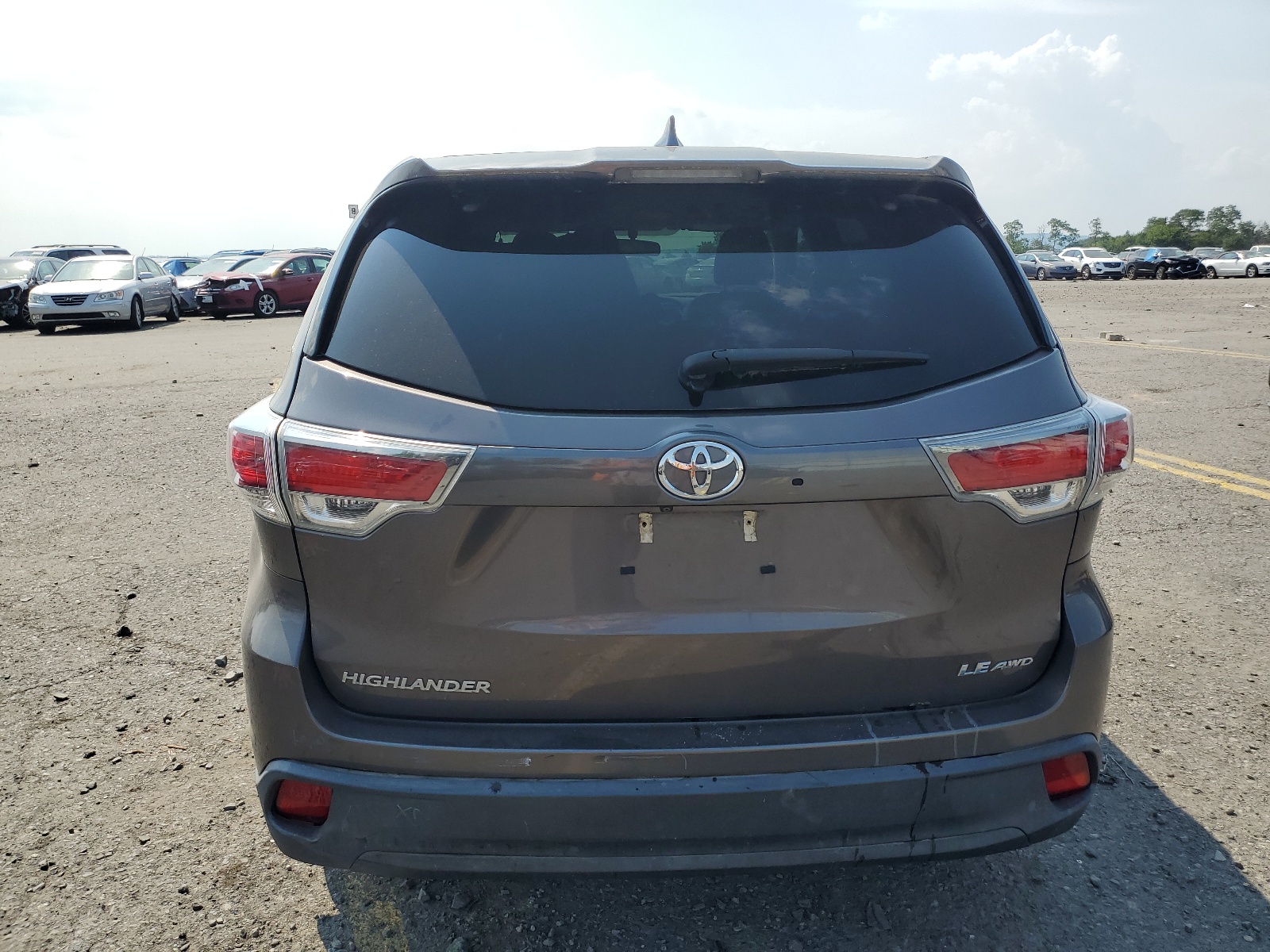 5TDBKRFH4GS253799 2016 Toyota Highlander Le