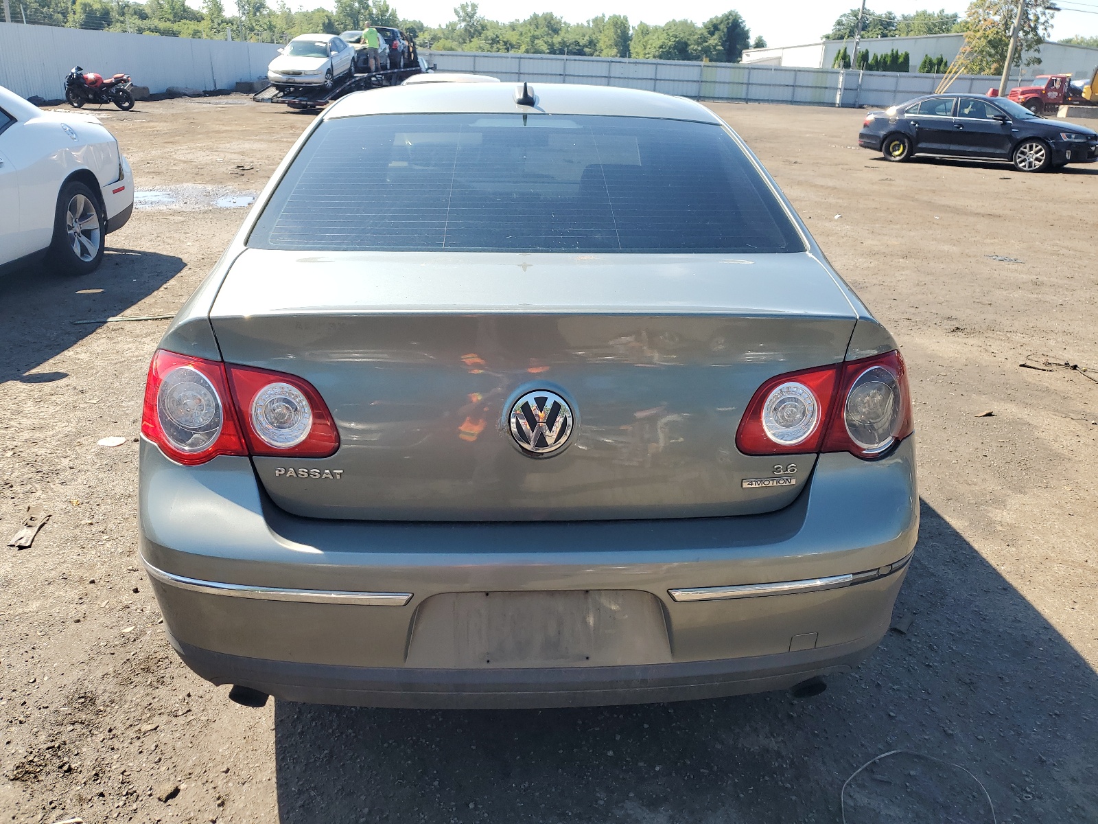 WVWFU73C86P166389 2006 Volkswagen Passat 3.6L 4Motion Luxury