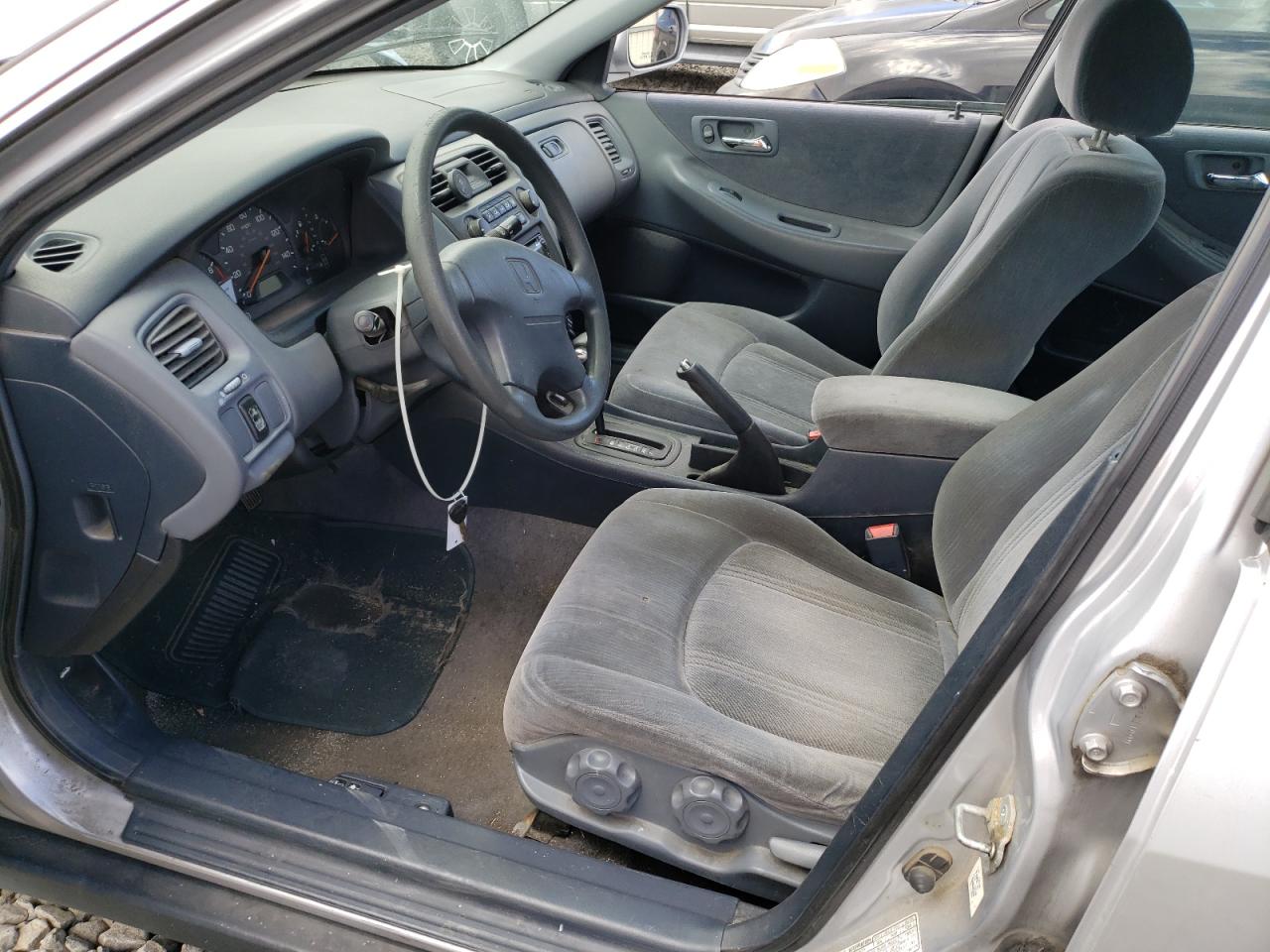 2000 Honda Accord Lx VIN: 1HGCG6654YA041933 Lot: 65052234