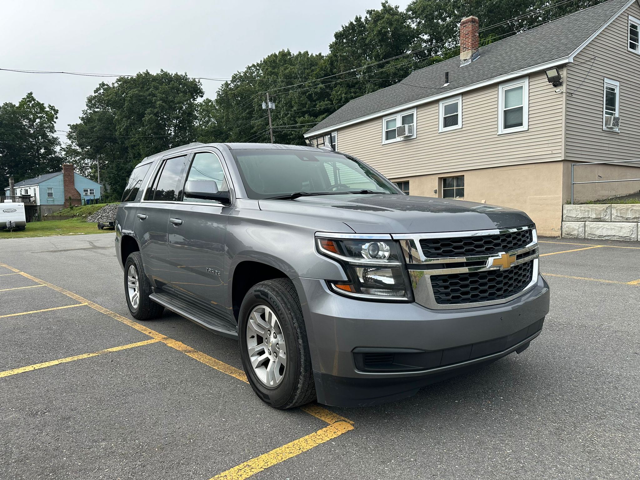 2019 Chevrolet Tahoe K1500 Lt vin: 1GNSKBKC8KR365148