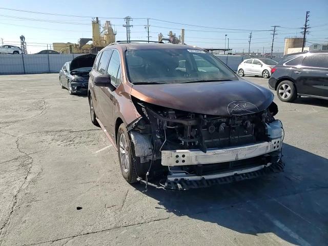 2021 Toyota Sienna Xle VIN: 5TDYRKEC2MS070772 Lot: 68739654