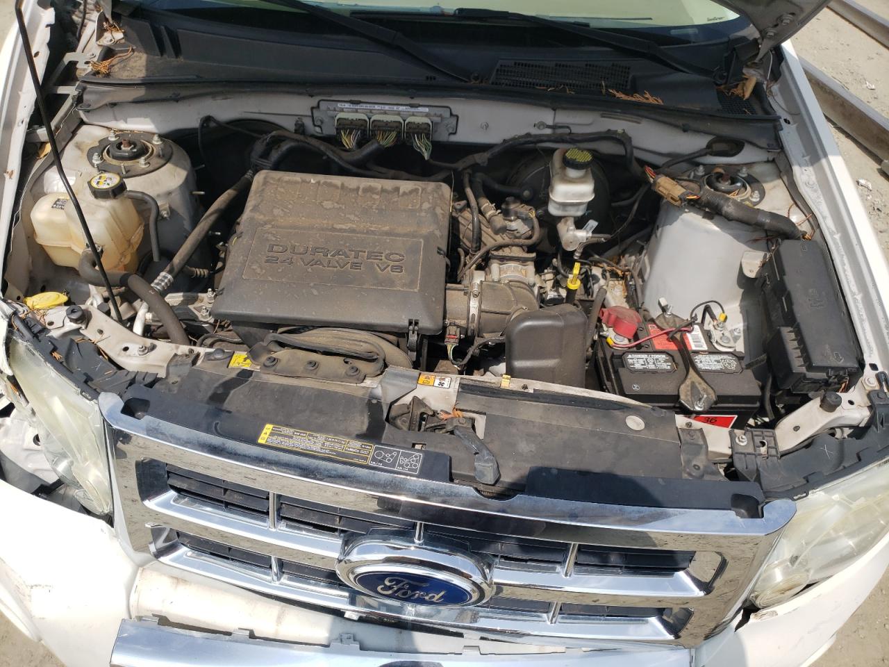 2011 Ford Escape - Image 12