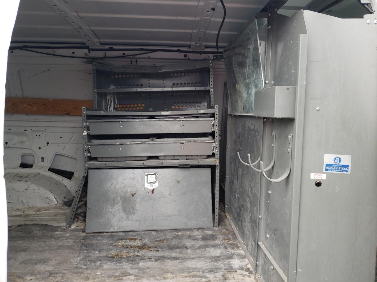 2010 Ford Econoline - Image 11