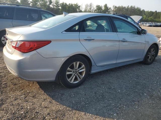  HYUNDAI SONATA 2013 Серебристый