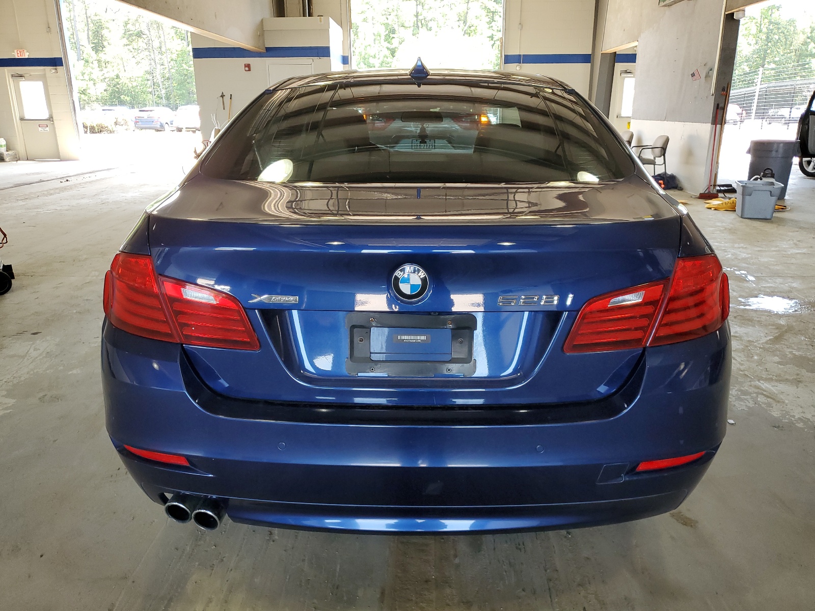 2016 BMW 528 Xi vin: WBA5A7C5XGG150408