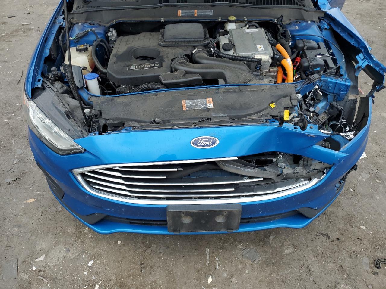 3FA6P0LU1LR105290 2020 Ford Fusion Se