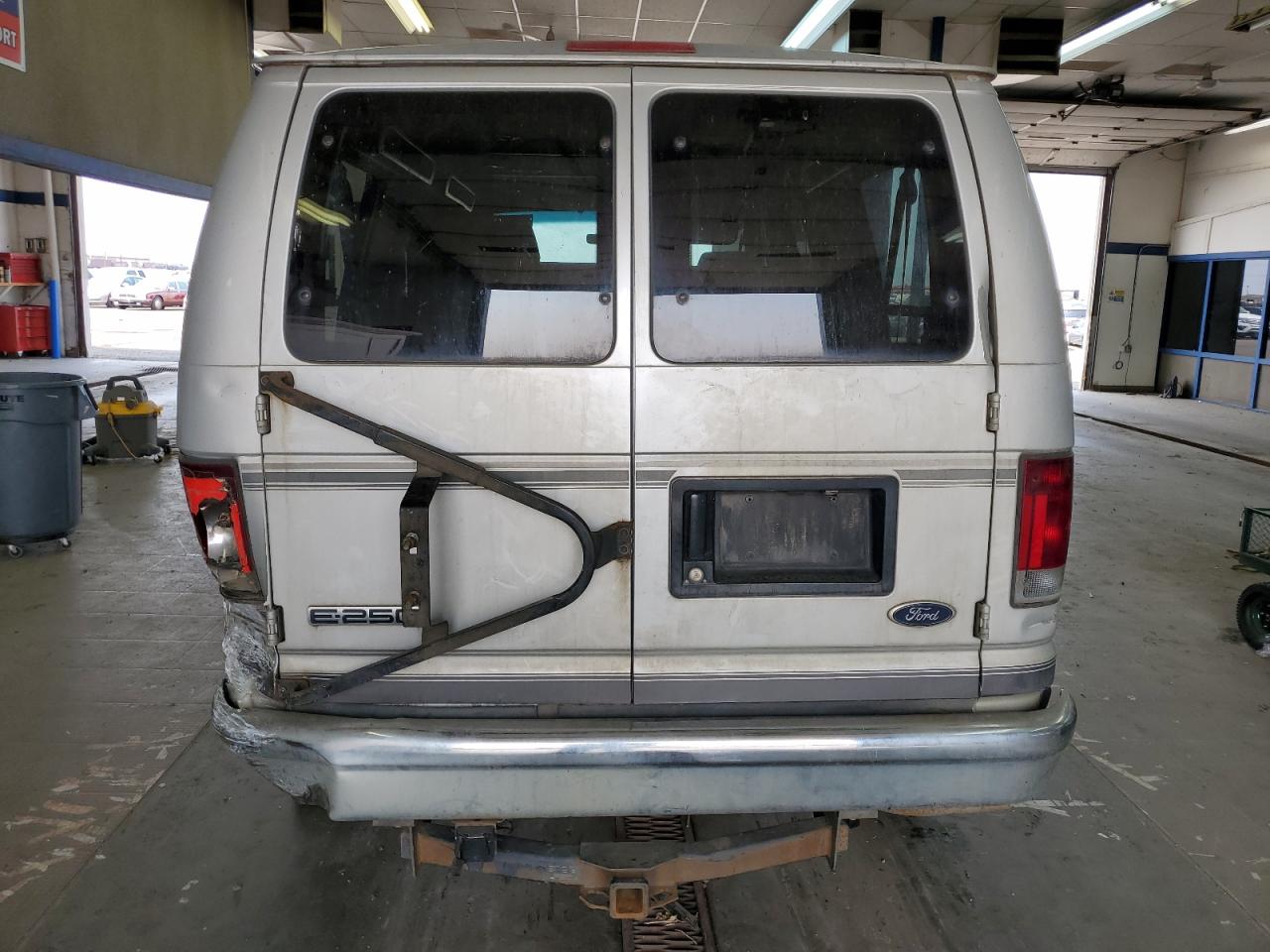 2006 Ford Econoline E250 Van VIN: 1FDNE24L26DB18636 Lot: 65471384