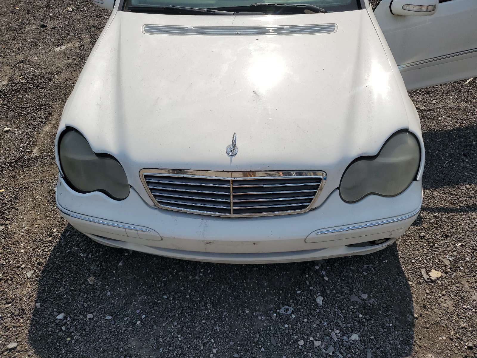 WDBRF64J44F458119 2004 Mercedes-Benz C 320