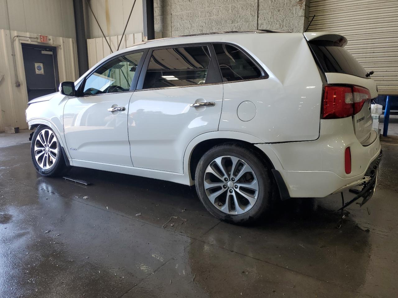 2015 Kia Sorento - Image 2