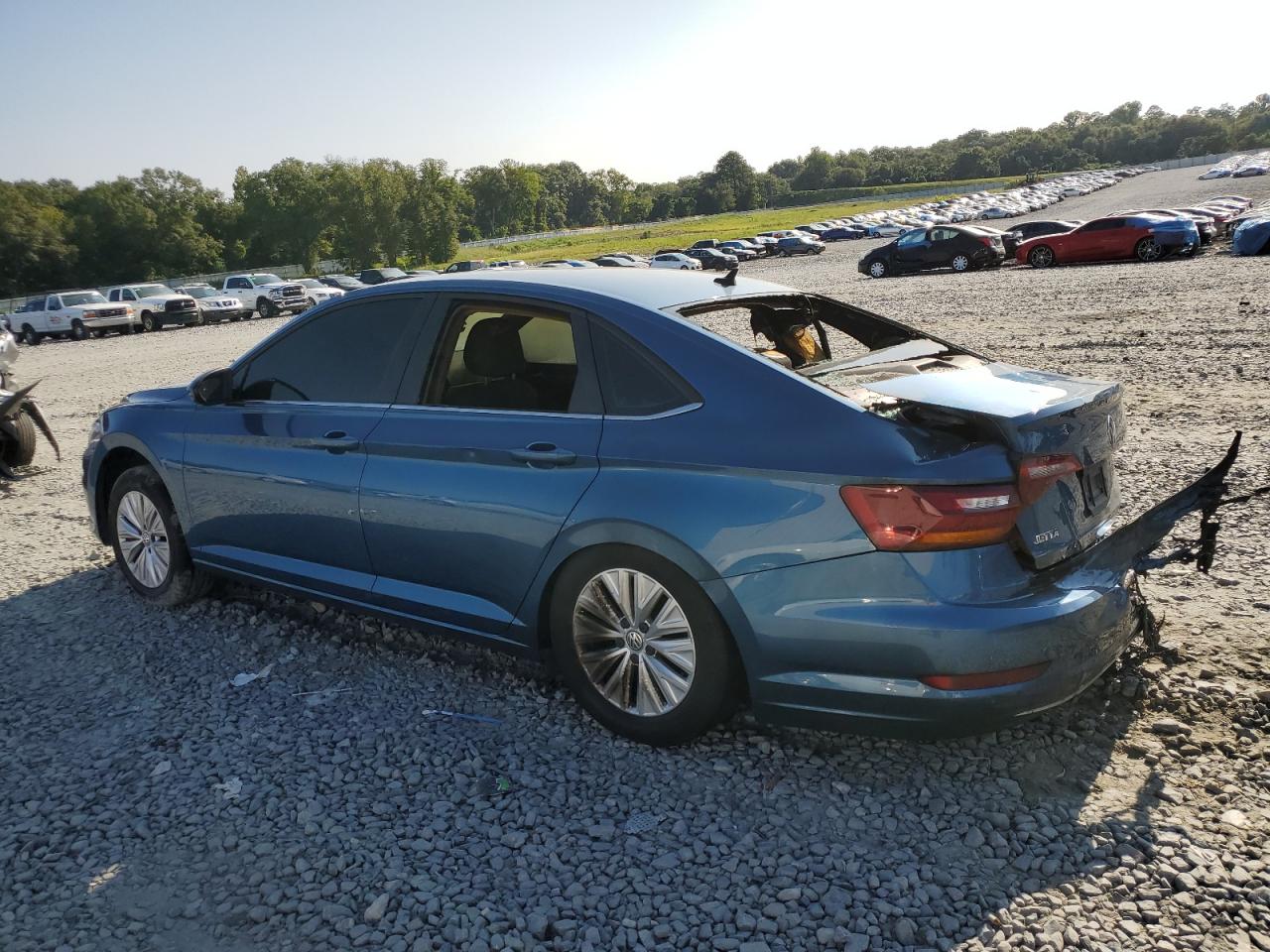 3VWC57BUXKM170953 2019 VOLKSWAGEN JETTA - Image 2