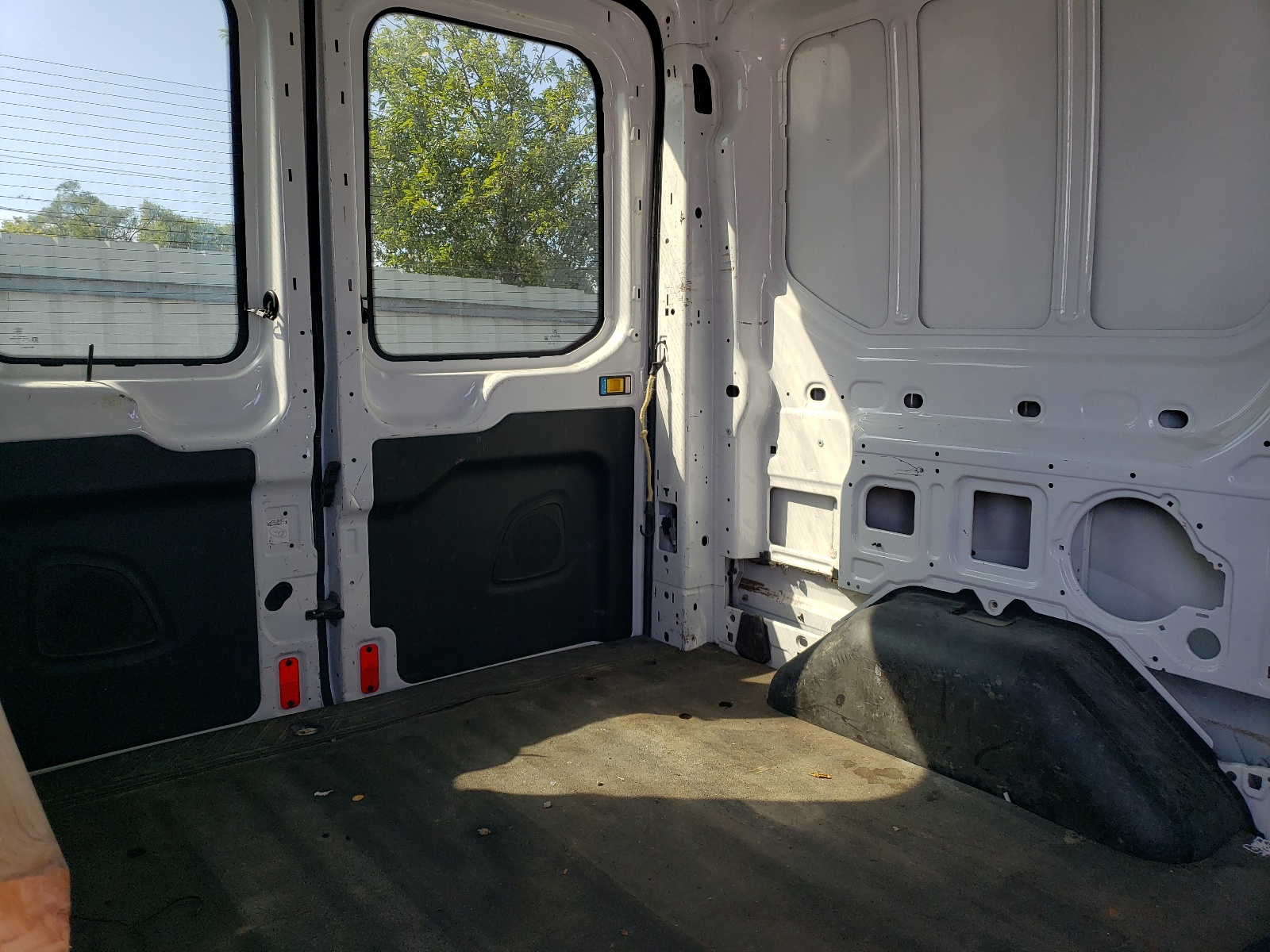 1FTNR1CG9FKA19637 2015 Ford Transit T-250