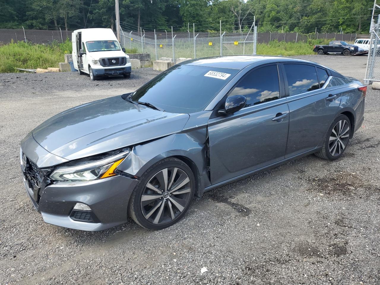 2019 Nissan Altima - Image 1