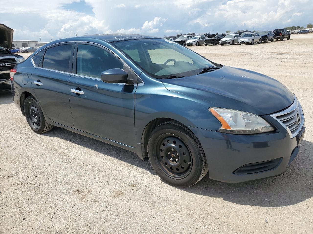 2014 Nissan Sentra - Image 4
