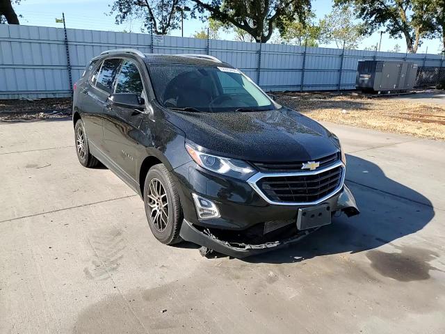 3GNAXJEV2JL103426 2018 Chevrolet Equinox Lt