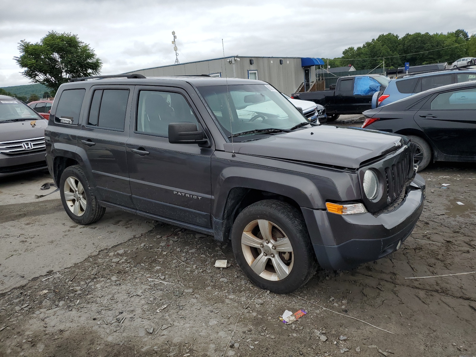 2015 Jeep Patriot Latitude vin: 1C4NJRFB1FD202539