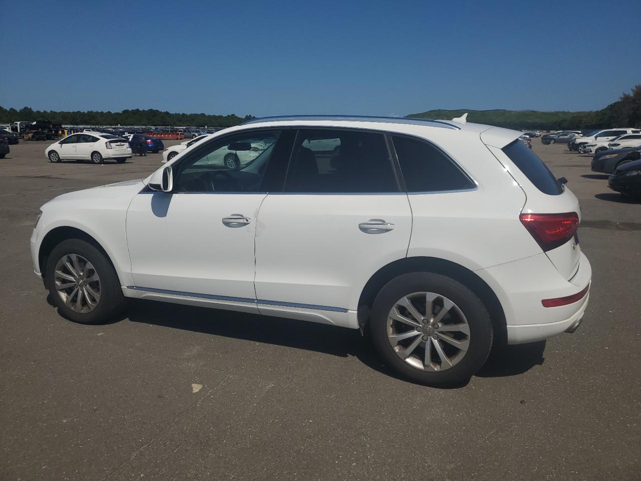 WA1C2AFP3GA058930 2016 AUDI Q5 - Image 2