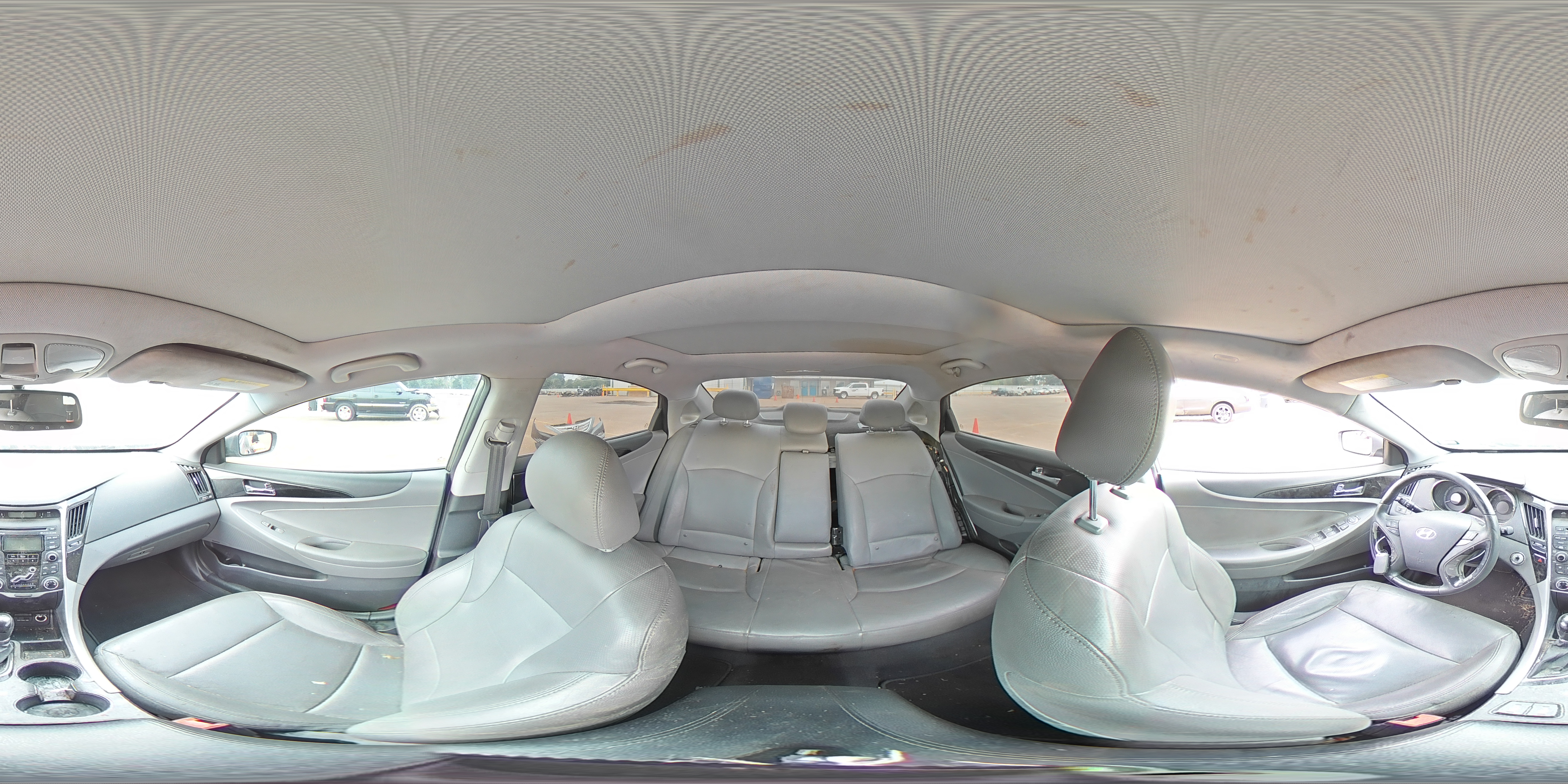 2012 Hyundai Sonata - Image 12