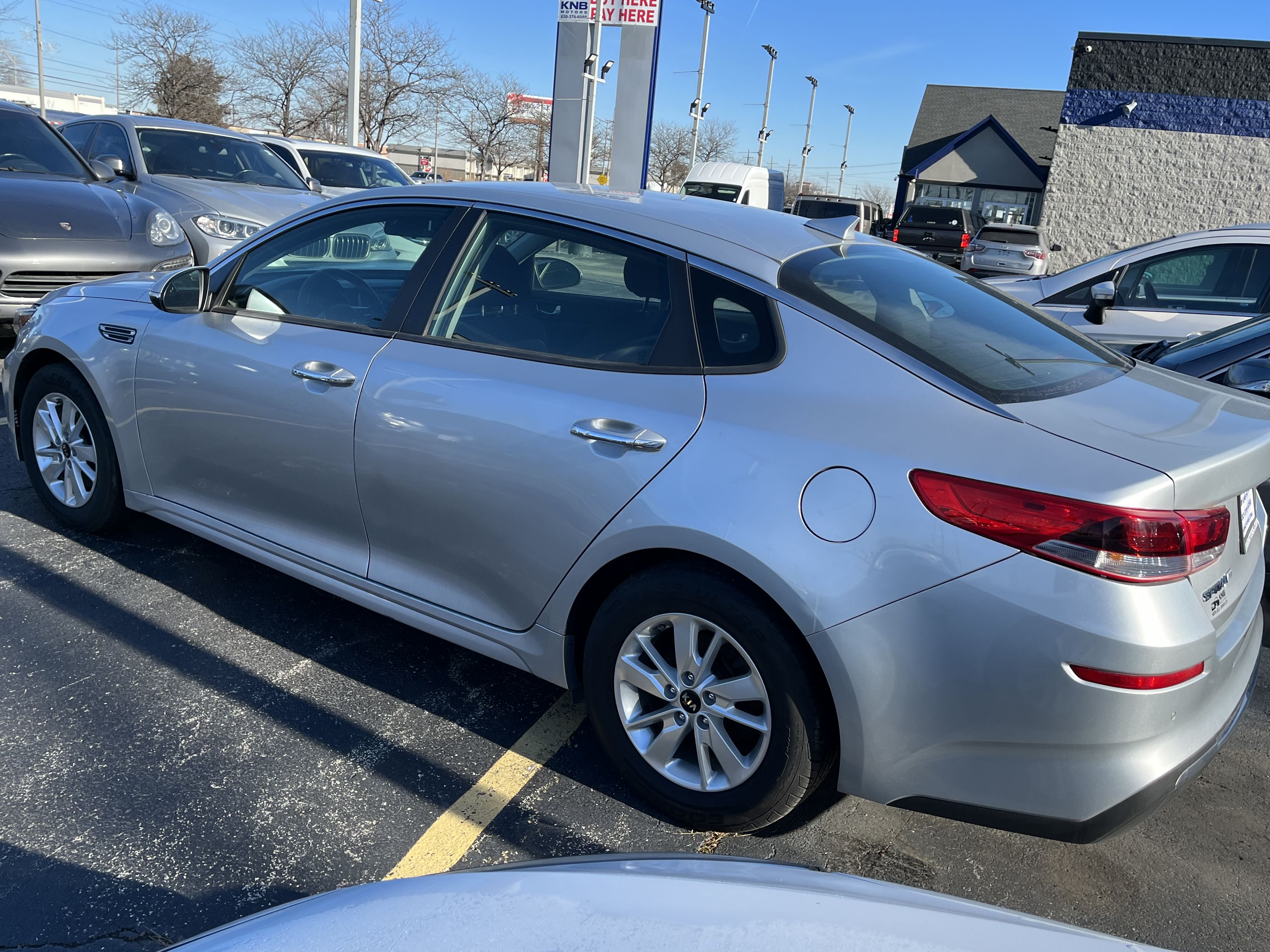 5XXGT4L34KG2807 2019 Kia Optima Lx