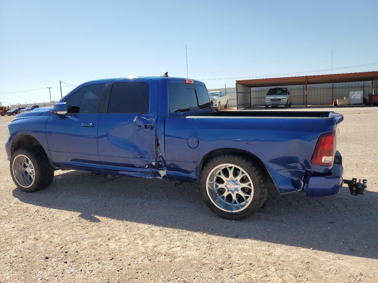 2016 RAM 1500 - Image 2