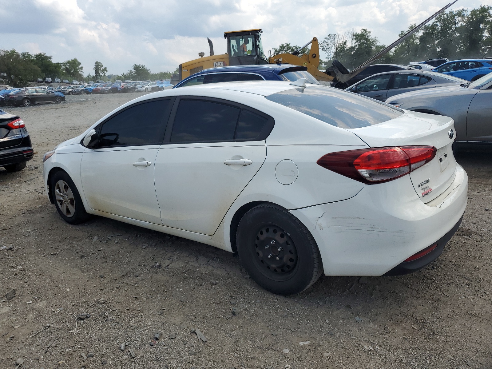 2017 Kia Forte Lx vin: 3KPFK4A74HE060275