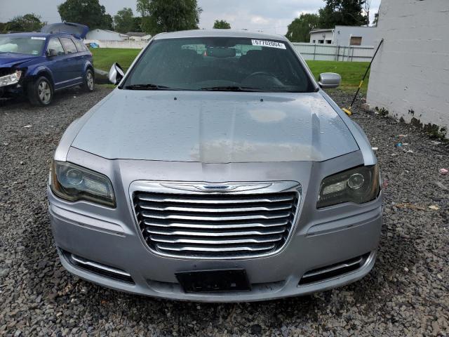  CHRYSLER 300 2012 Серебристый