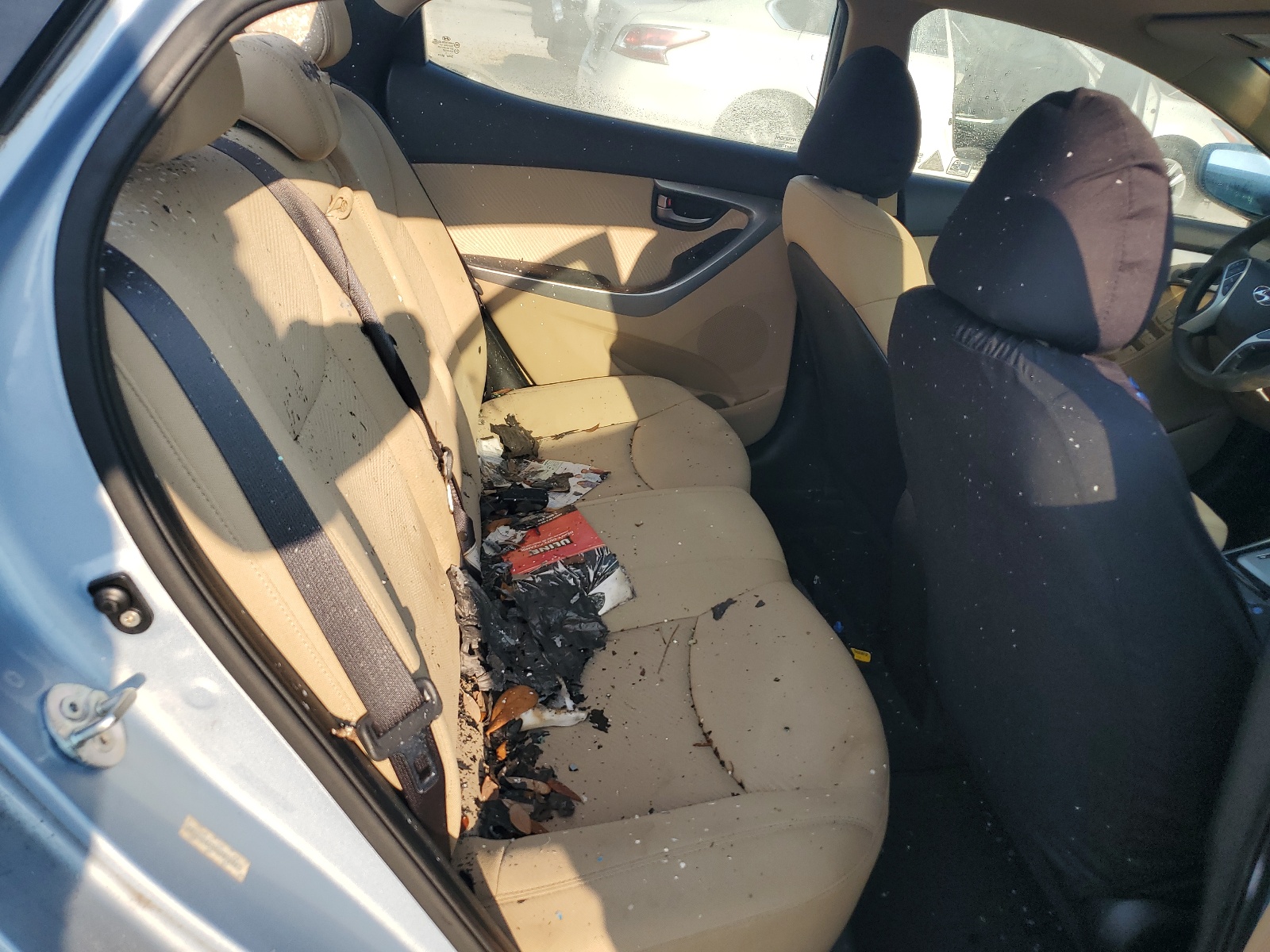 KMHDH4AE0CU261472 2012 Hyundai Elantra Gls